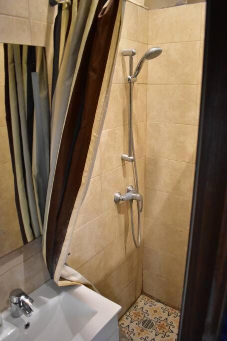 City Centre Pied-A-Terre Near Food Market And Walking Distance To Bus Terminus La Valeta Exterior foto